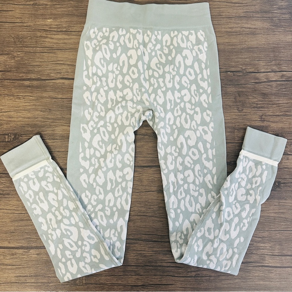 Sweaty Betty Seamless Breathable Patterned Leggings - Picture 3 of 7